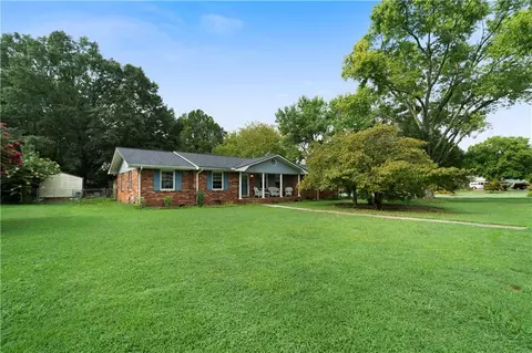 4 Shallowood Pl, Cartersville, GA 30121