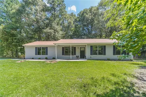 4740 Rock Springs Ct, Loganville, GA 30052