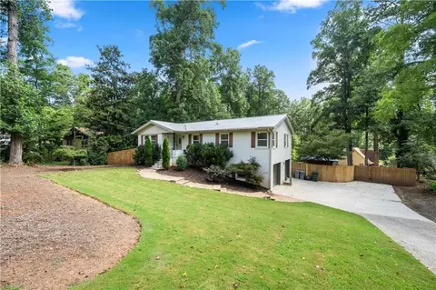 357 Windsor Dr SW, Marietta, GA 30064