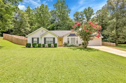 7258 Hummingbird Ln, Winston, GA 30187