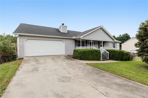 1214 Willow Dr, Auburn, GA 30011