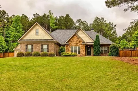 32 Meadow View Gln, Newnan, GA 30265