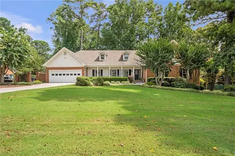 5278 Browning Way SW, Lilburn, GA 30047