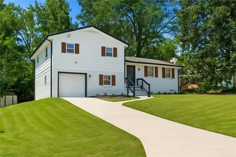 2273 Green Hawk Ct, Decatur, GA 30035