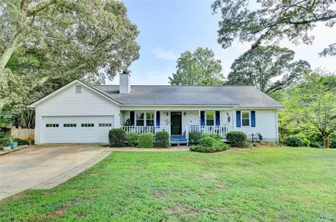 4450 Strickland Rd, Flowery Branch, GA 30542