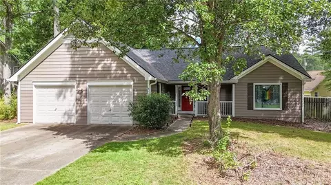 2432 Country Lake Ln, Powder Springs, GA 30127