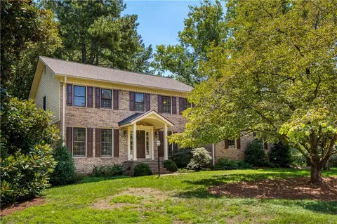 293 Walnutwood Trl, Roswell, GA 30075