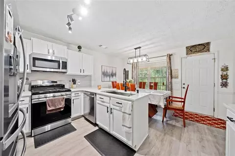 2575 Kentshire Way, Lawrenceville, GA 30044