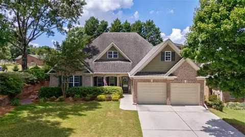 2661 White Rose Dr, Loganville, GA 30052
