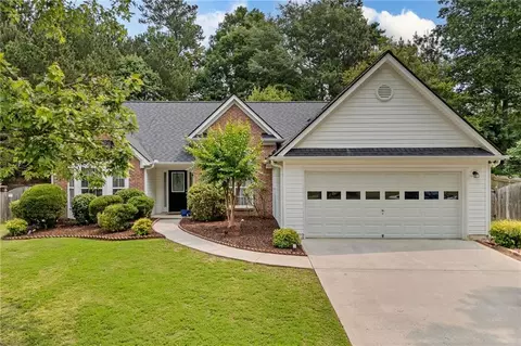 1865 Morgans Run Trl, Buford, GA 30519