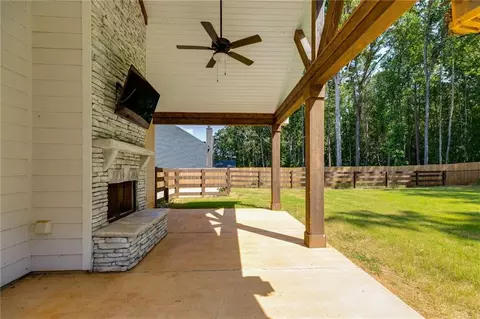 Exterior - 214 N Davis Rd, Lagrange, GA 30241 photo 6 of 6