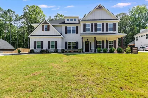 214 N Davis Rd, Lagrange, GA 30241