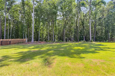 Exterior - 214 N Davis Rd, Lagrange, GA 30241 photo 4 of 6