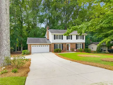 333 Emily Dr SW, Lilburn, GA 30047