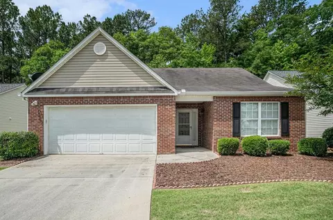 920 Village View Cir, Loganville, GA 30052