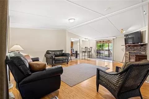 Living - 280 James Cir, Hampton, GA 30228 photo 1 of 3