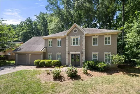 2850 Landing Dr, Marietta, GA 30066