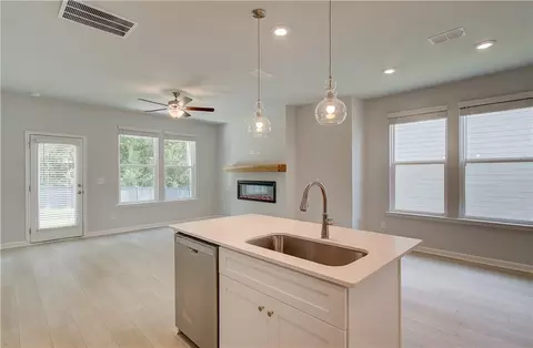 80 Hydrangea Cir, Fairburn, GA 30213 photo 9