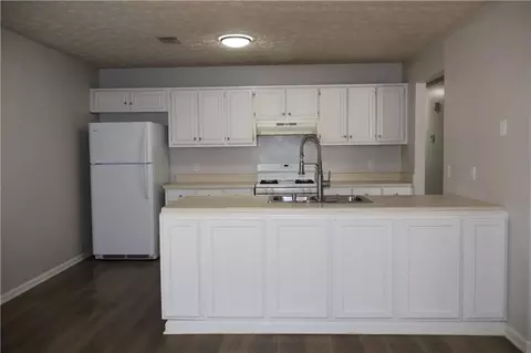 3202 Windgate Dr, Buford, GA 30519 photo 9