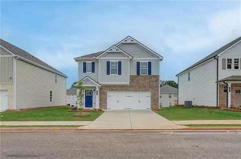 9 Camellia Dr, Fairburn, GA 30213