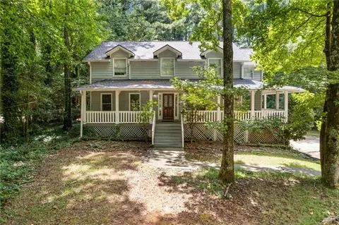 742 Mountain View Dr, Stone Mountain, GA 30083