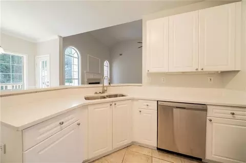 Kitchen - 70 Sylvia Cir, Covington, GA 30016 photo 3 of 4