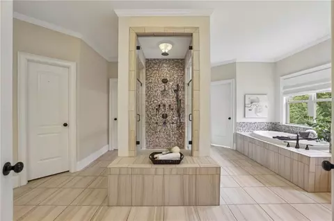 Bath - 6110 Read Rd, Suwanee, GA 30024 photo 2 of 7