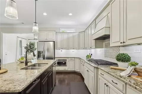 Kitchen - 6110 Read Rd, Suwanee, GA 30024 photo 3 of 3