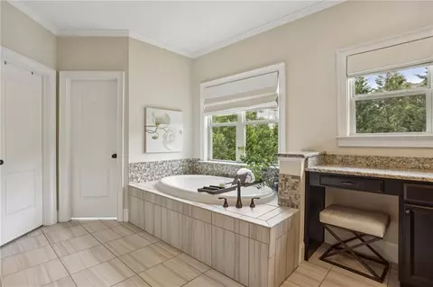 Bath - 6110 Read Rd, Suwanee, GA 30024 photo 3 of 7