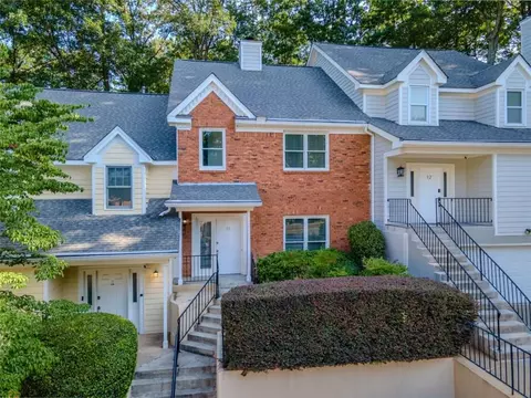 13 Forest Ridge Ct, Sandy Springs, GA 30350