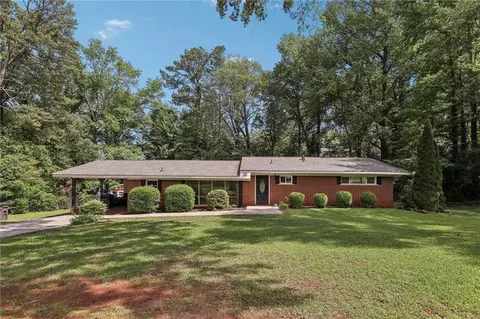 112 Pioneer Trl, Cartersville, GA 30121