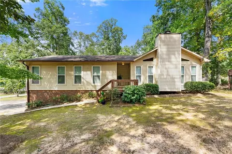 6650 Valley Hill Dr SW, Mableton, GA 30126