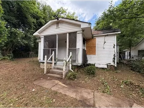 3365 Delmar Ln NW, Atlanta, GA 30331