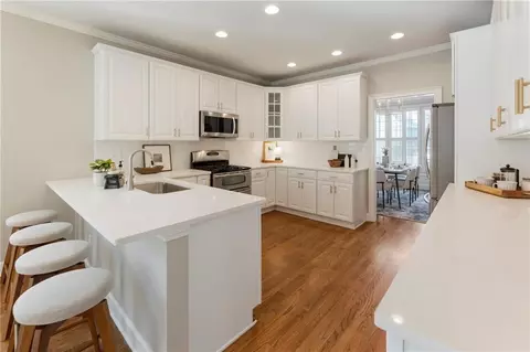 Kitchen - 12892 Waterside Dr, Milton, GA 30004 photo 5 of 8