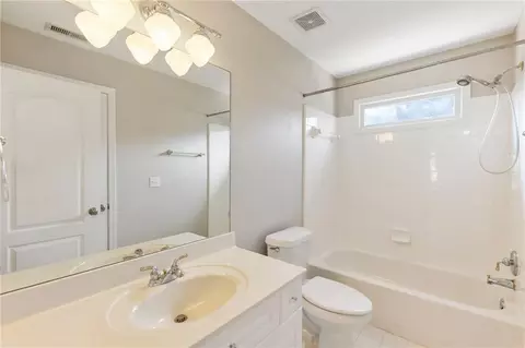 Bath - 12892 Waterside Dr, Milton, GA 30004 photo 11 of 12