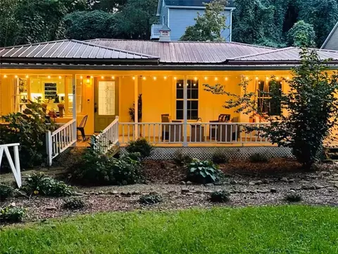 98 Riley Rd, Dahlonega, GA 30533