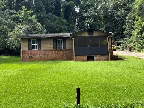 3501 Mosley Rd, Ellenwood, GA 30294