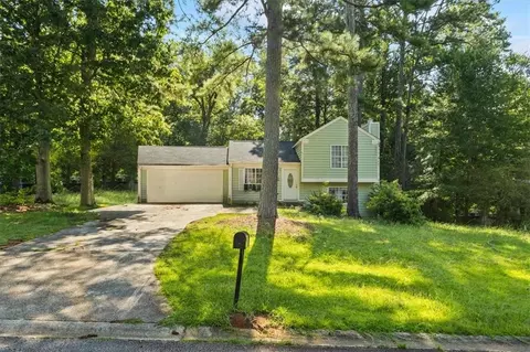103 Forest Pl, Stockbridge, GA 30281