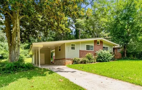 2237 Tilson Cir, Decatur, GA 30032