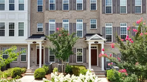 146 Rowan Ave, Alpharetta, GA 30009
