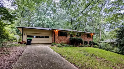 5508 Zanola Dr SW, Mableton, GA 30126