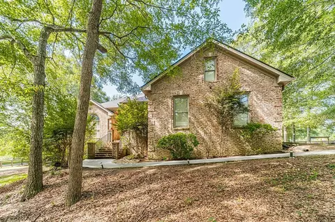 2577 Johnson Rd, Loganville, GA 30052