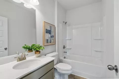 Bath - 61 Professional Pl #2, Calhoun, GA 30701 photo 2 of 2