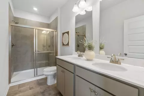 Bath - 61 Professional Pl #2, Calhoun, GA 30701 photo 1 of 2