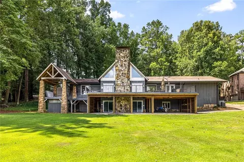 2202 Emerald Dr, Jonesboro, GA 30236