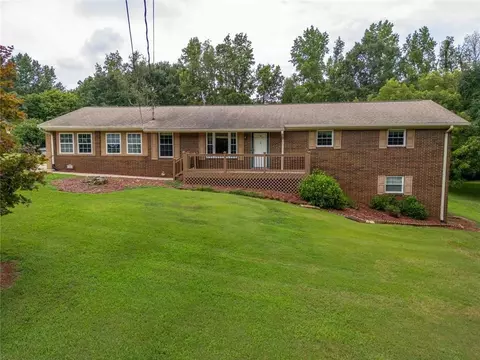 5025 Pleasant View Cir, Gainesville, GA 30504
