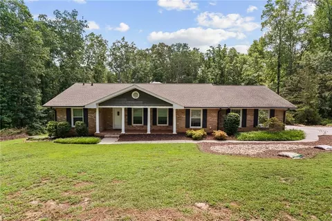 713 Lauren Cir, Lawrenceville, GA 30043