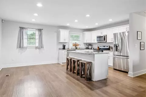 Kitchen - 875 Gadsden Rd, Cave Spring, GA 30124 photo 6 of 6