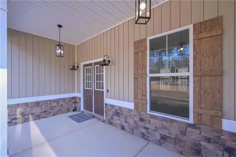 Exterior - 280 Corinth Five Points Rd, Buchanan, GA 30113 photo 2 of 8