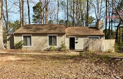 5050 Martins Crossing Rd, Stone Mountain, GA 30088